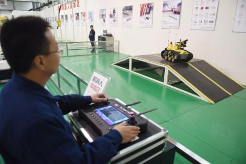 特種機器人助力智能安全作業(yè)