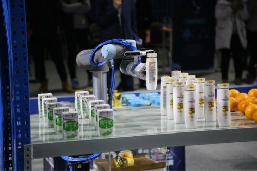 京東集團副總裁肖軍：穩(wěn)定性是倉儲機器人走向產(chǎn)品化最重要的因素