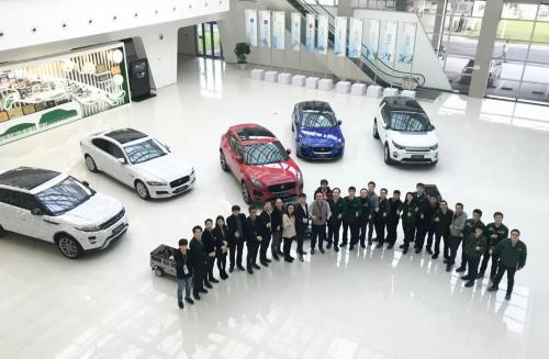 捷豹路虎攜手馬路創(chuàng)新，汽車行業(yè)規(guī)模最大的智能化AGV揀選搬運(yùn)項(xiàng)目落地中國