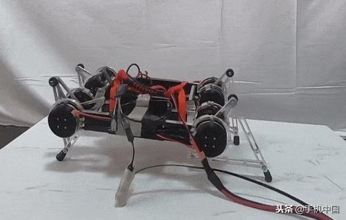 深度學(xué)習能力 人工智能教機器人走路！