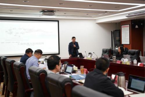 聽企業(yè)家講工業(yè)機(jī)器人及其應(yīng)用