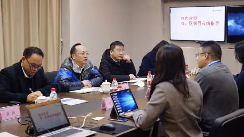 杭州市委常委、副市長姚峰蒞臨國自機器人參觀指導(dǎo)工作