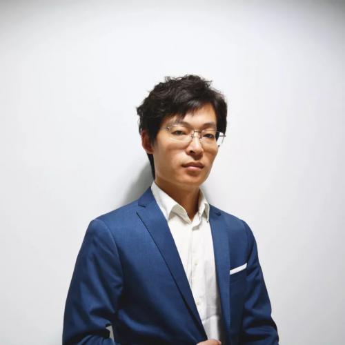 AICRobo佘元博榮獲2018年度深圳機(jī)器人新銳人物獎(jiǎng)