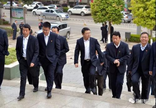 堅定信心 振奮精神 真抓實干 推進公司高質量發(fā)展 ——昆船公司召開第三屆四次職代會暨2019年工作會