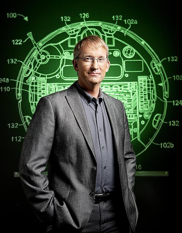 專訪iRobot創(chuàng)始人Colin Angle：自動集塵系統(tǒng)會成為掃地機器人的標配嗎？