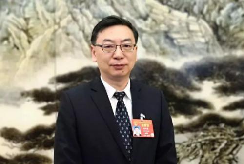 兩會(huì)熱點(diǎn) | 全國(guó)人大代表長(zhǎng)胡明春： 智能制造是制造業(yè)高質(zhì)量發(fā)展重要抓手