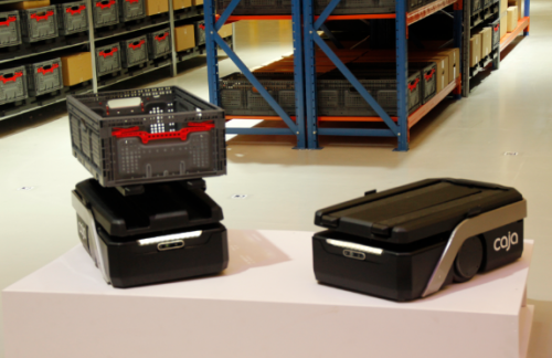 移動(dòng)機(jī)器人加速智能倉(cāng)庫(kù)的落地