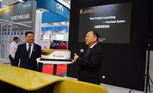 給機(jī)器人植入心臟——嘉騰機(jī)器人在德國漢諾威發(fā)布新品心跳系統(tǒng) 