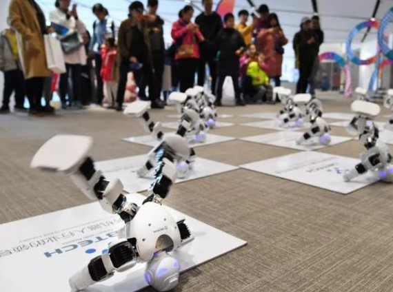 產(chǎn)業(yè)聚焦丨聚焦“機器換人”