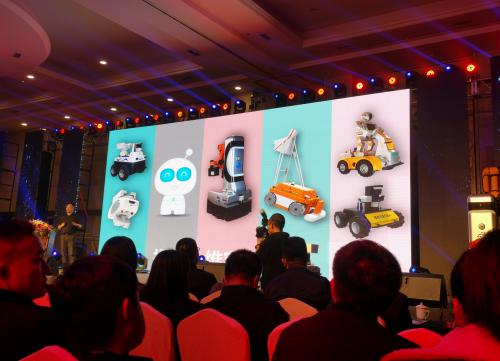 新元科技布局行業(yè)機器人 推出五大行業(yè)解決方案