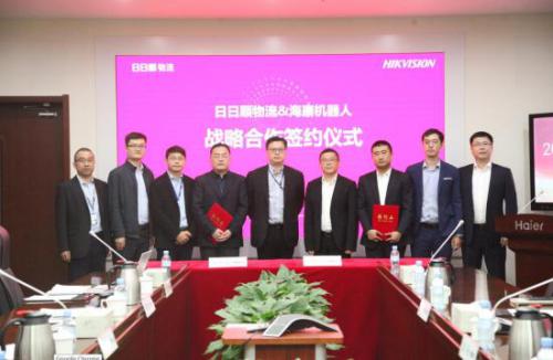 日日順智慧物流再添重要伙伴：?？禉C(jī)器人為智能化添翼