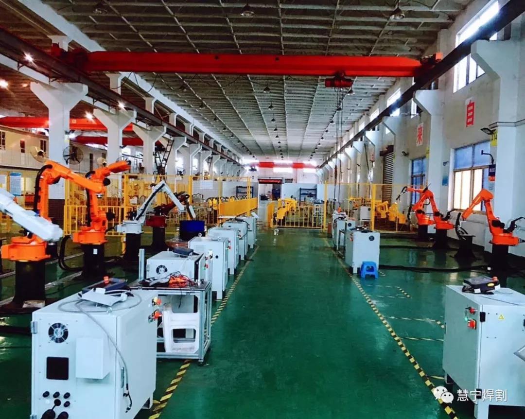 你知道怎樣選擇合適的工業(yè)機(jī)器人嗎？