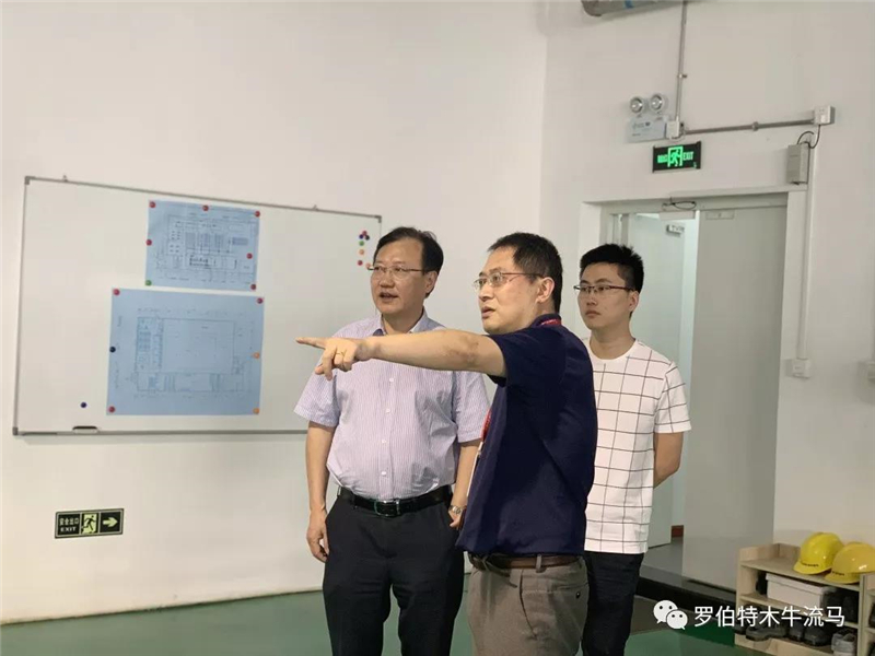 蘇州工業(yè)園區(qū)科技和信息化局副局長周村一行蒞臨“木牛流馬”參觀調(diào)研