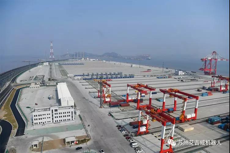 偌大的碼頭居然“空無一人”，智能AGV到底做了啥？