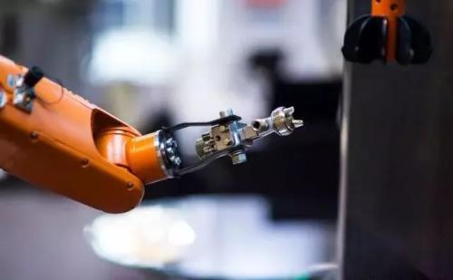 企業(yè)如何從“制造”到“智造”？智能工廠幫你解決！