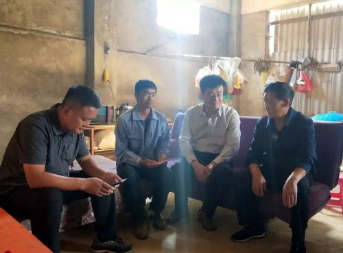 昆船 深入脫貧攻堅(jiān)現(xiàn)場(chǎng) 落實(shí)公司幫扶責(zé)任