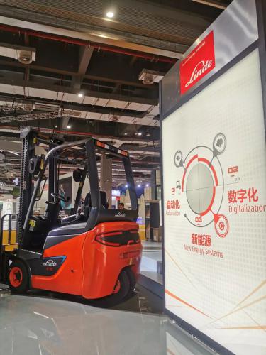 林德再次亮相進(jìn)博會(huì) 讓創(chuàng)新技術(shù)助力中國(guó)物流發(fā)展