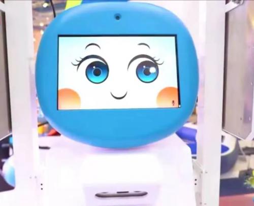 攜手迪卡儂——中國首臺零售業(yè)RFID盤點機器人“正式入職”