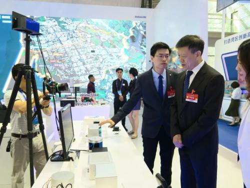 鐳神智能亮相2019高交會，激光雷達(dá)備受深圳市、區(qū)領(lǐng)導(dǎo)關(guān)注
