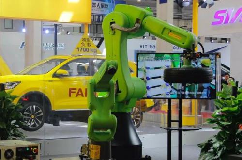 從“機器換人”到“人機協(xié)作”，機器人行業(yè)發(fā)生了些什么？