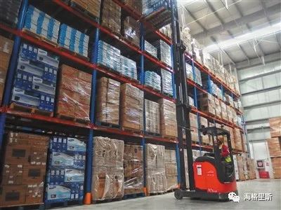 從高位叉車庫房的優(yōu)、缺點看自動化立體庫