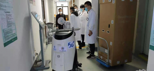 5G+智慧醫(yī)療 上?！爸圃臁睕_向“戰(zhàn)疫”前線(xiàn)