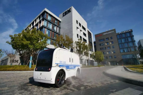 牛！熱成像測(cè)溫、無人車消毒、線上提前打卡，張江人工智能島復(fù)工戰(zhàn)疫