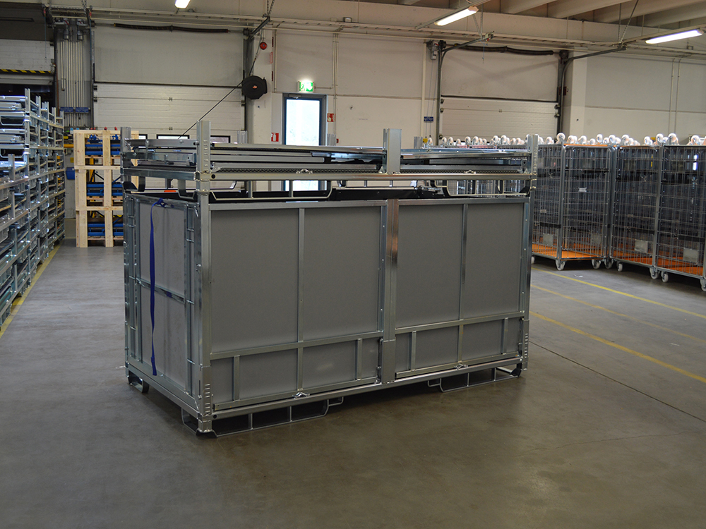 K. Hartwall大箱子