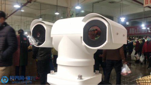 疫情巡邏機(jī)器人上崗！重慶大渡口這家農(nóng)貿(mào)市場(chǎng)硬核抗疫