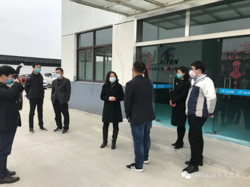 防疫期間，感謝政府領(lǐng)導(dǎo)給予海豚之星的關(guān)懷與幫助