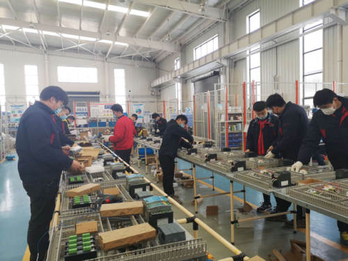 濟南這家機器人公司“跨界”生產口罩機，一天能生產口罩16萬支