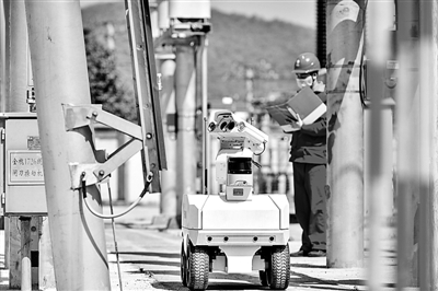 機器人智能巡檢 助力防疫保供電