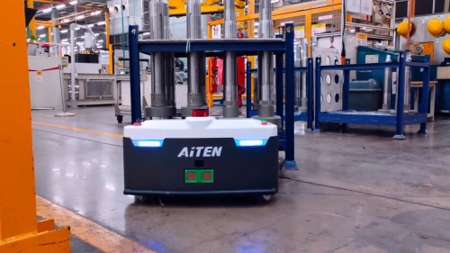 海豚之星AGV機器人助企業(yè)復(fù)工