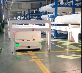 視頻|雙舵輪潛伏頂升式AGV小車應(yīng)用實際案例