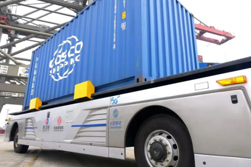 無人駕駛的卡車如何精準(zhǔn)作業(yè)？帶你打卡不一樣的新碼頭