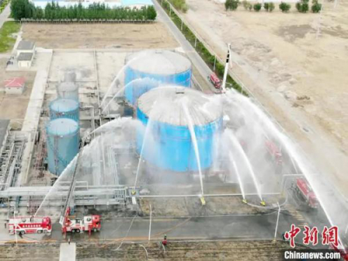 內(nèi)蒙古消防救援首支機(jī)器人編隊(duì)投入使用