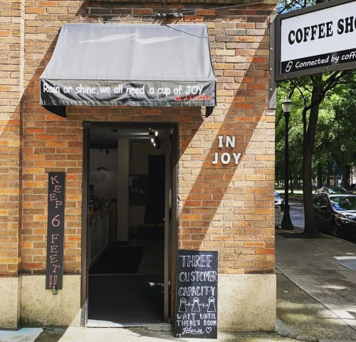 機器人咖啡師上線，無接觸餐飲服務正流行