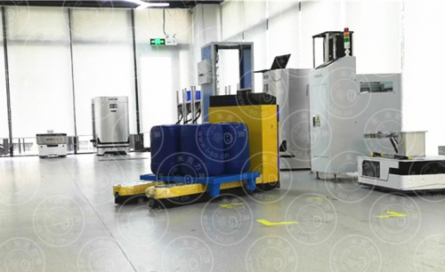 棧板“智”運(yùn)神器XK-1000激光叉車(chē)AGV