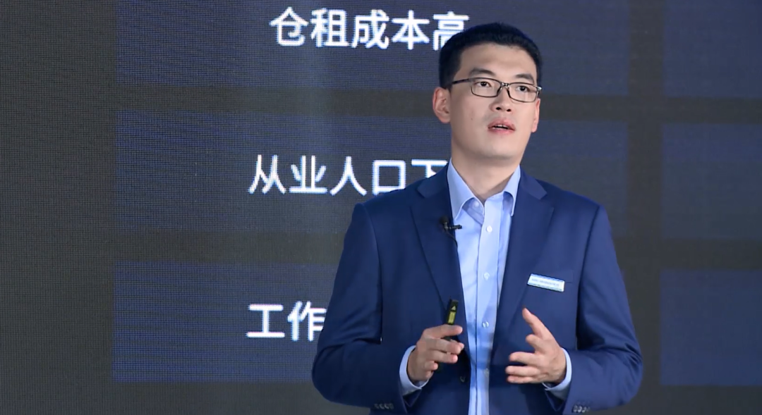 世界首創(chuàng)：海柔創(chuàng)新重磅發(fā)布紙箱倉儲機器人&雙深位箱式倉儲機器人