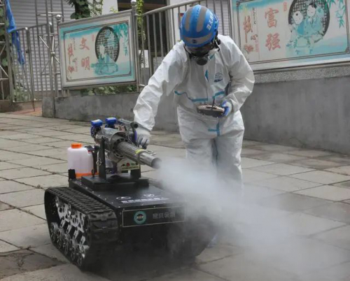 小坦克消毒機(jī)器人亮相北京豐臺云崗街道