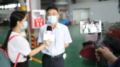 無人駕駛、無人物流、無人消殺…主播帶你探訪車都智慧園區(qū)