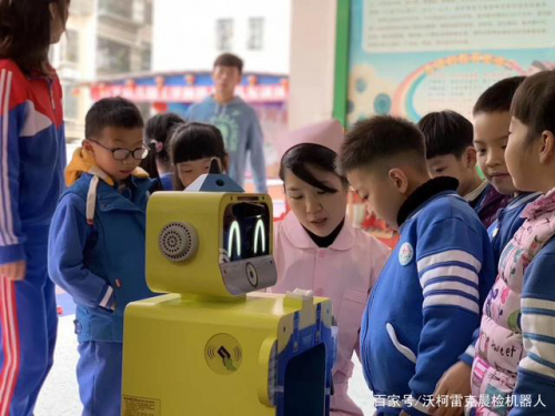 自晨檢機器人進園，小朋友們更愛上幼兒園了！