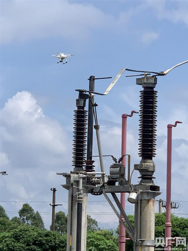 廣東電網(wǎng)在國內(nèi)首次實現(xiàn)變電站內(nèi)多機協(xié)同全自動巡檢