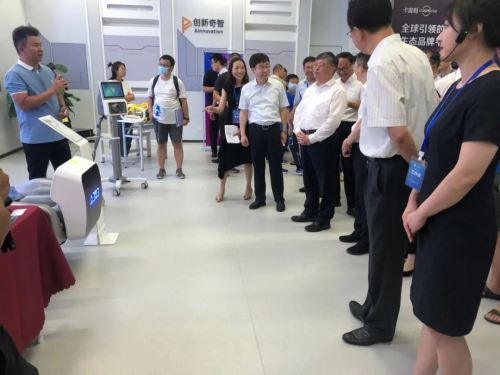 來(lái)吧，展示！哈工智慧相約“青島人工智能國(guó)際客廳”成果匯報(bào)