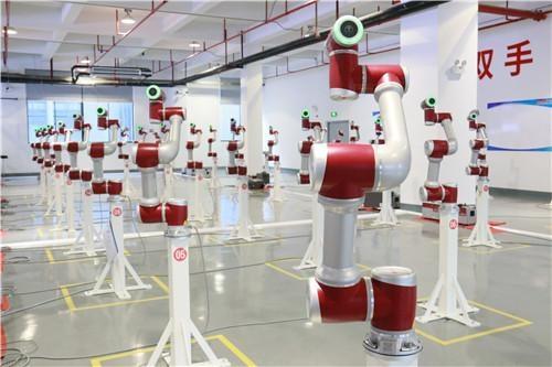 節(jié)卡機器人：用機器人解放雙手，助力企業(yè)邁入工業(yè)4.0時代