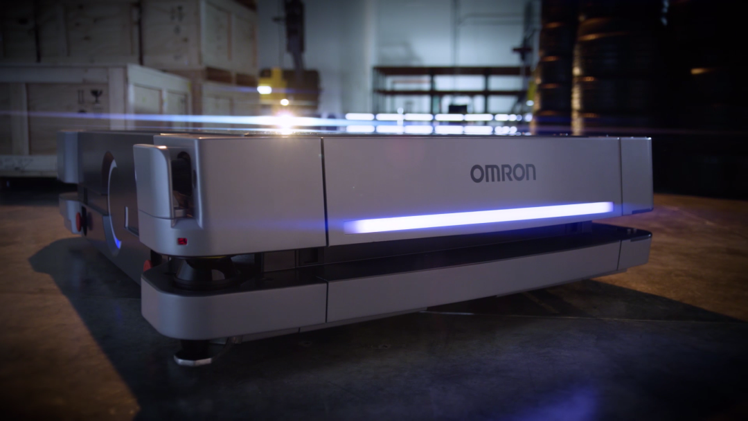 “新生報(bào)到”！【移動(dòng)機(jī)器人 HD-1500】負(fù)載1500kg，實(shí)現(xiàn)了重型貨物運(yùn)輸?shù)淖詣?dòng)化