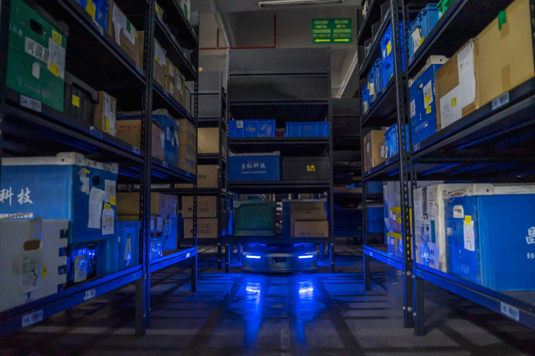 電子行業(yè)案例丨極智嘉搬運(yùn)AMR助力柯尼卡美能達(dá)(東莞)、英內(nèi)物聯(lián)網(wǎng)實(shí)現(xiàn)智能化升級