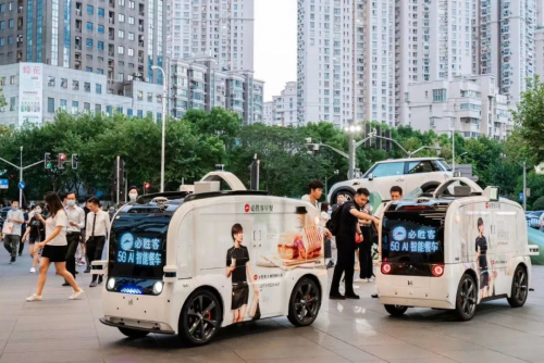 新石器無人車x必勝客，讓早餐“找上門”