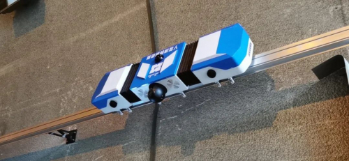 這條隧道里來(lái)了個(gè)智能巡檢機(jī)器人，它是做什么的？