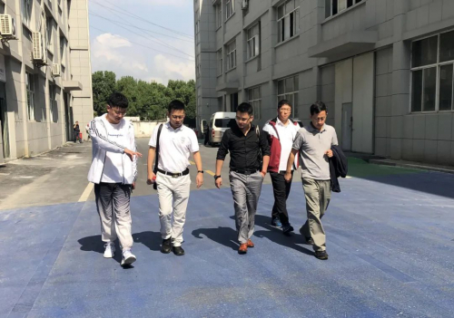 首臺套！LNG行業(yè)防爆巡檢機(jī)器人應(yīng)用，圓滿完成FAT驗(yàn)收